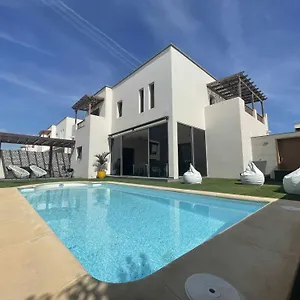 Holyhome Cinema Perfect For Families Villa